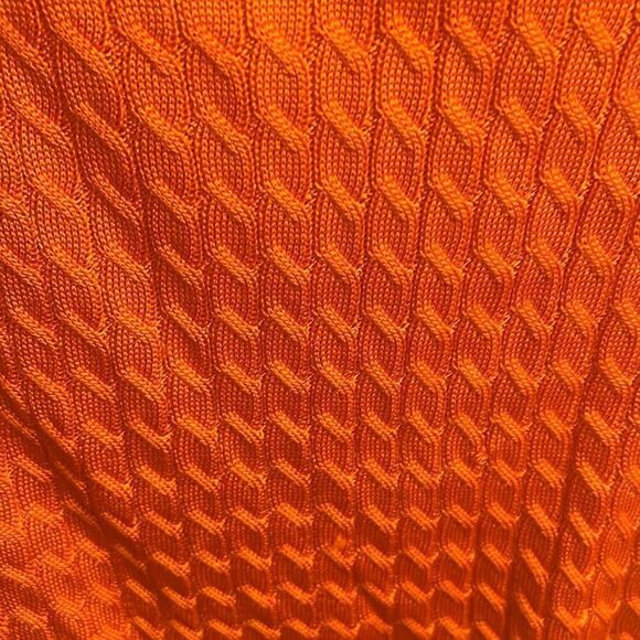 ✨Griffith Gray for St. John Cable Knot Sleeveless Crewneck Orange Sz M Sweater✨ - Picture 4 of 6